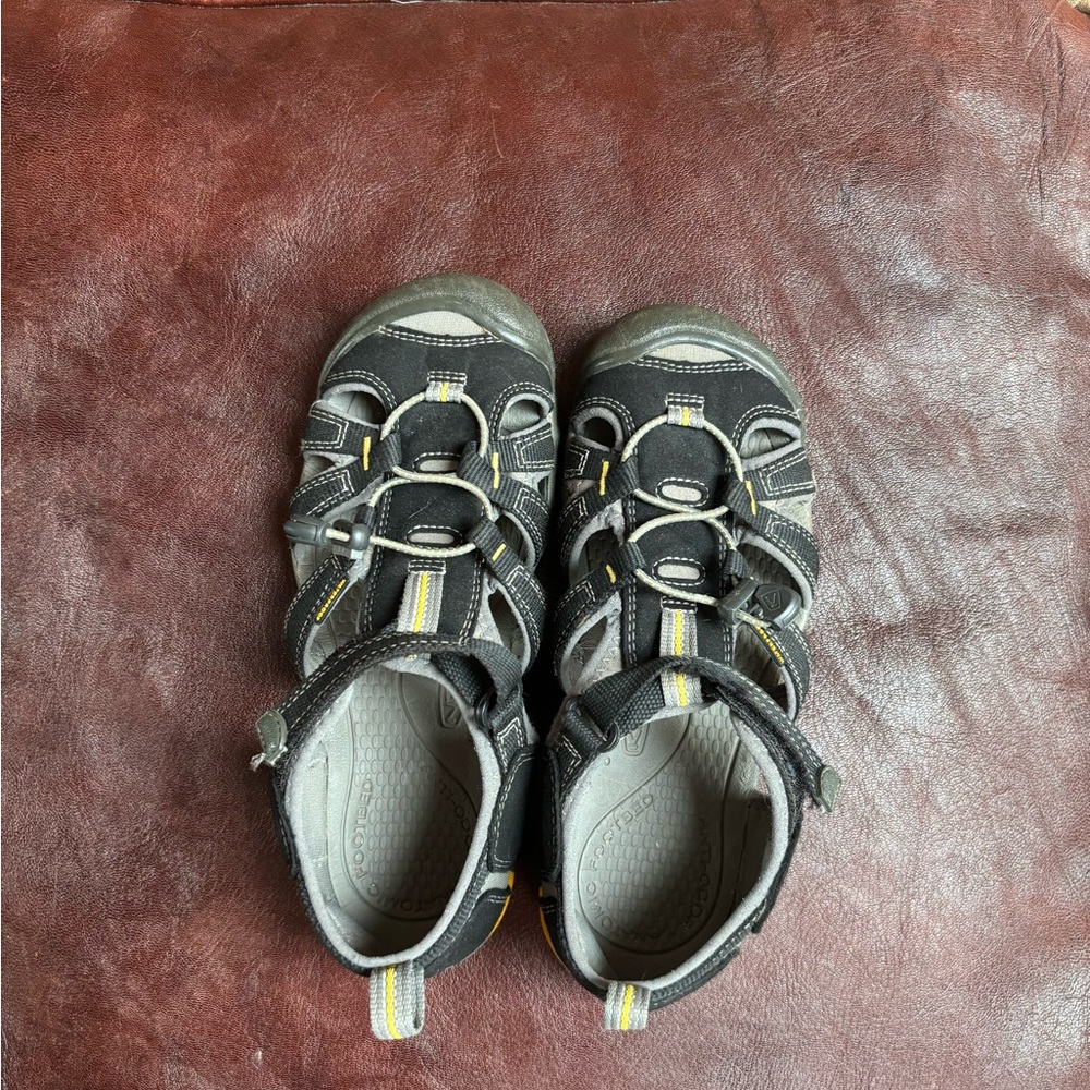 Keen Black and Gray Outdoor Sandals